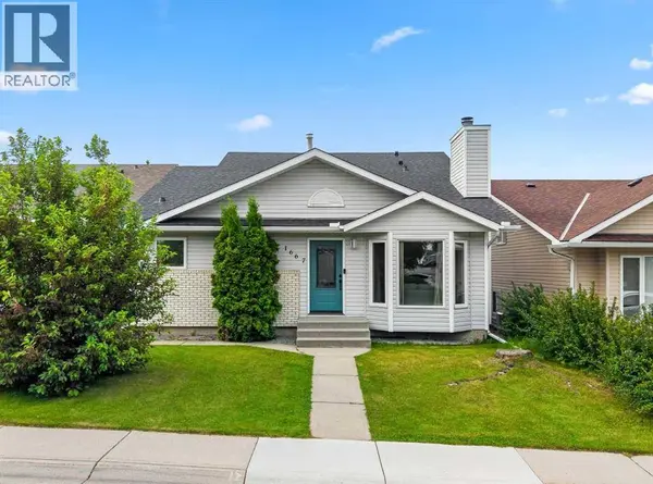 1667 Meadowbrook Drive SE, Airdrie, AB T4A2A4