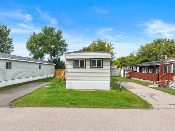 6220 17 AVE SE #242, Calgary, AB T2A 7H4