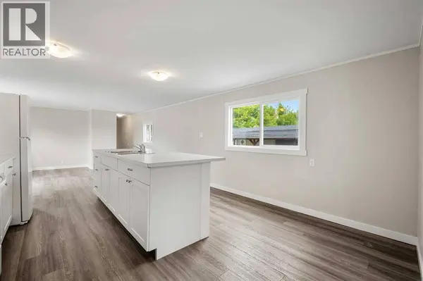 242, 6220 17 Avenue SE, Calgary, AB T2A7H4