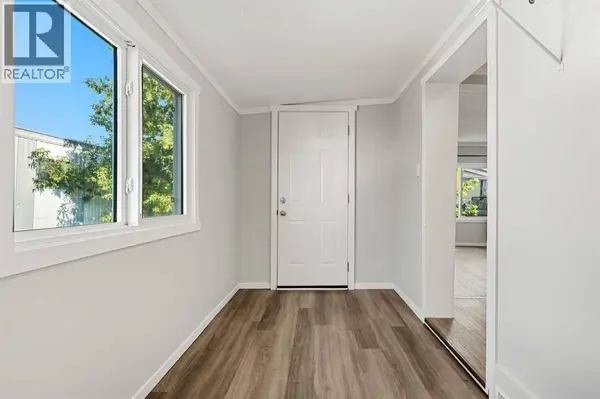 330, 6220 17 Avenue SE, Calgary, AB T2A0W6