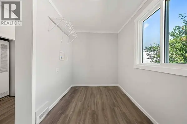 330, 6220 17 Avenue SE, Calgary, AB T2A0W6