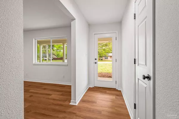 5081 Matthew Rd, Pace, FL 32571