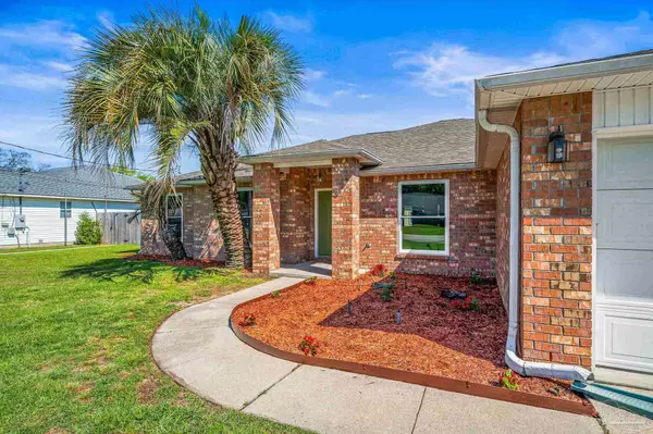 4263 Crosswinds Dr, Milton, FL 32583