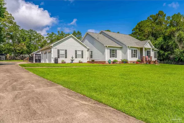 2301 Parker Rd, Cantonment, FL 32533