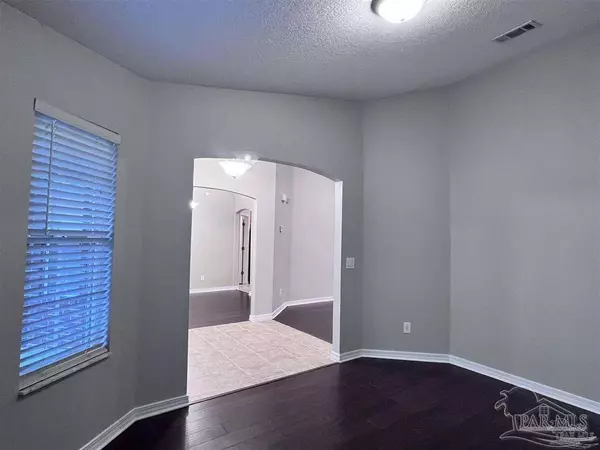 5305 Dalton Cir, Milton, FL 32570