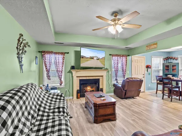 18433 Whitetail Lane, Athens, AL 35613
