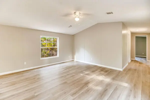 169 White RD, Defuniak Springs, FL 32433