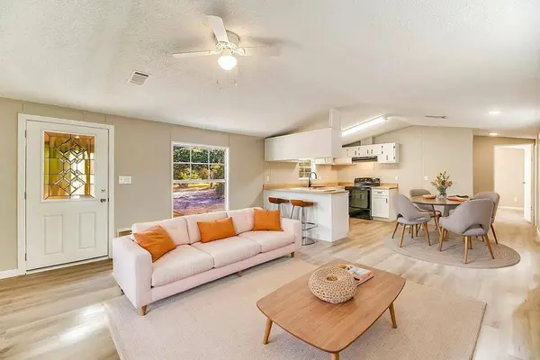 169 White RD, Defuniak Springs, FL 32433