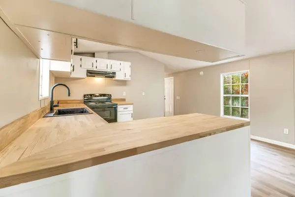 169 White RD, Defuniak Springs, FL 32433