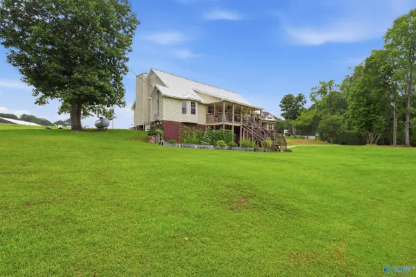 60 County Road 209, Crane Hill, AL 35053