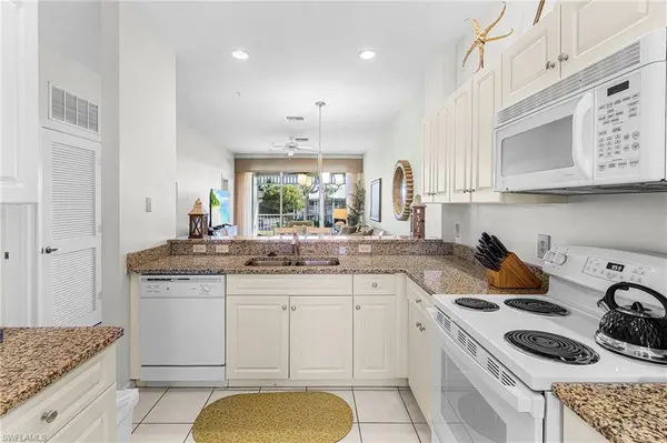 7910 Mahogany RUN #1225, Naples, FL 34113