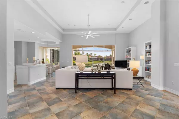 8996 Crooked Stick CT, Naples, FL 34113