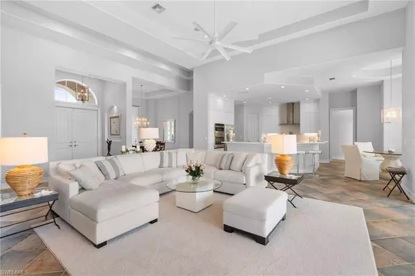 8996 Crooked Stick CT, Naples, FL 34113