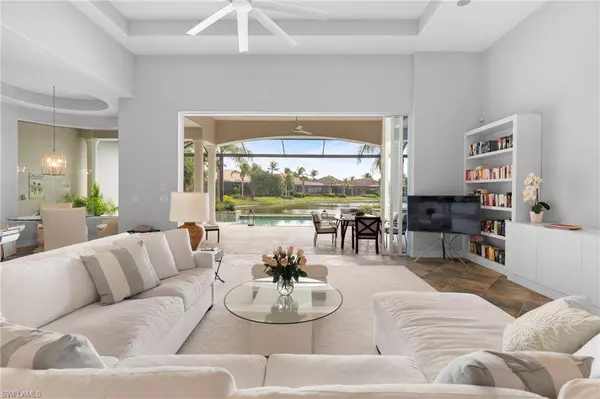 8996 Crooked Stick CT, Naples, FL 34113