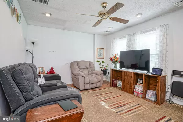 16 PIN OAK DR, Atco, NJ 08004