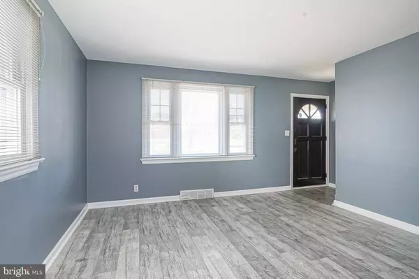 263 CHESTNUT ST, Glendora, NJ 08029