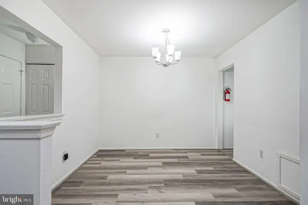 5 GEORGE WALTON BLDG, Turnersville, NJ 08012