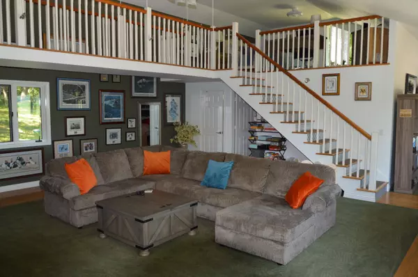 11328 Jolly Mill LN, Pierce City, MO 65723