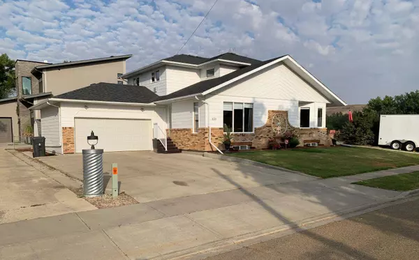 121 7 ST W, Drumheller, AB T0J 0Y3