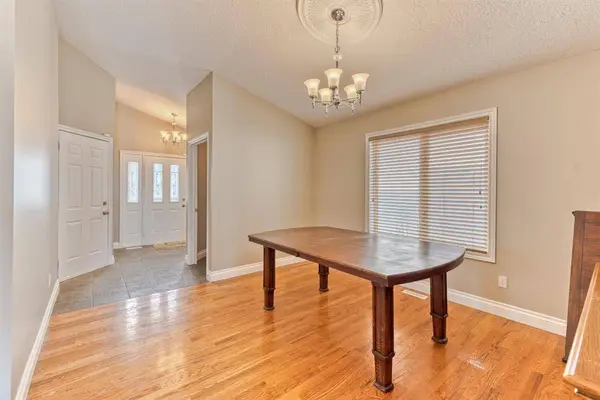 180 Hidden Vale Close NW, Calgary, AB T3A 5C7