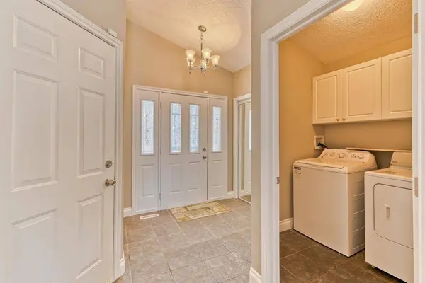 180 Hidden Vale Close NW, Calgary, AB T3A 5C7
