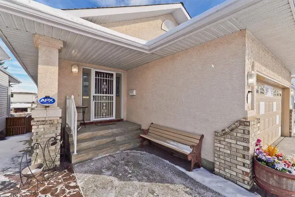 180 Hidden Vale Close NW, Calgary, AB T3A 5C7