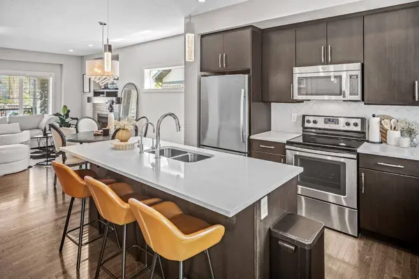 67 Mahogany ROW SE, Calgary, AB T3M 1S9