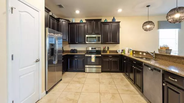 1450 ROLLING FAIRWAY DR, Davenport, FL 33896