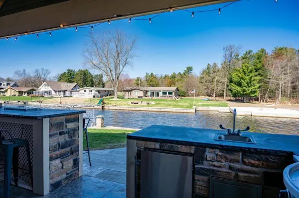 W4150 Big Oak Drive, Mauston, WI 53948