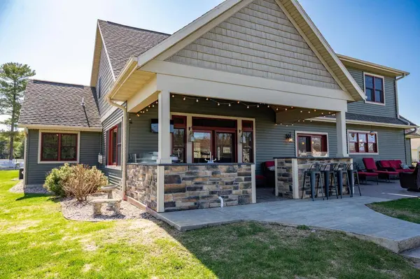 W4150 Big Oak Drive, Mauston, WI 53948