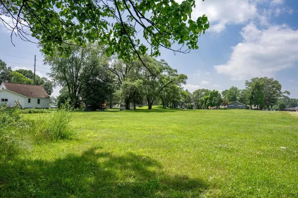 1.6 acres Prospect and Lincoln Street, Mauston, WI 53948