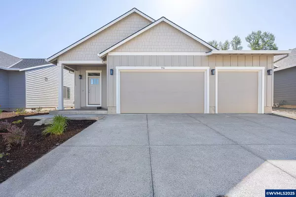 714 Tigerlily St, Silverton, OR 97381