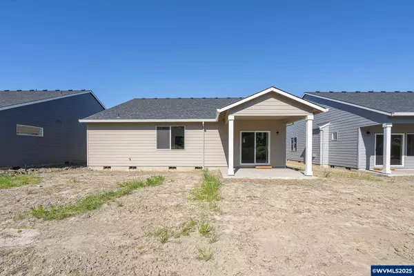 714 Tigerlily St, Silverton, OR 97381