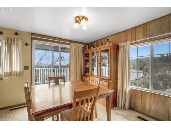 11650 NE RED HILLS RD, Dundee, OR 97115
