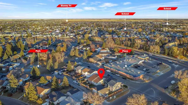 7 Castleridge WAY NE, Calgary, AB T3J 1P8