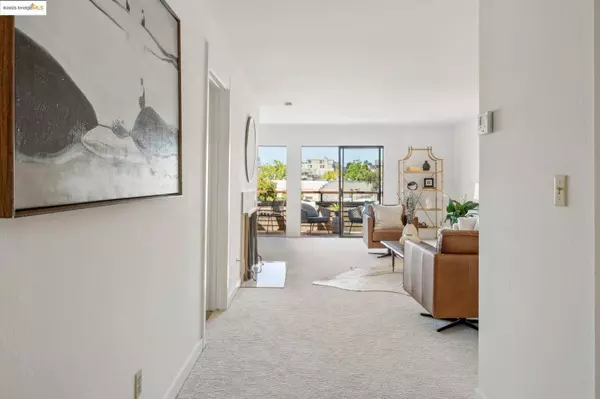 742 Wesley Way #3E, Oakland, CA 94610