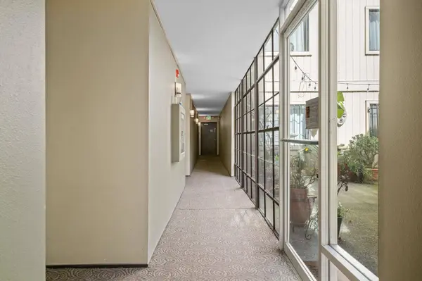 3751 Harrison St #102, Oakland, CA 94611