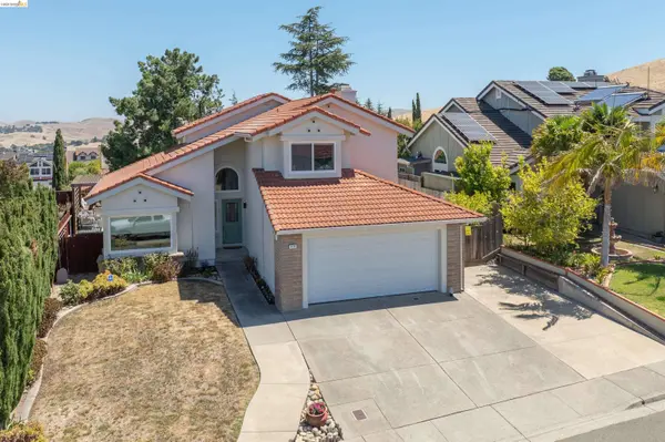 2137 Pheasant Dr, Hercules, CA 94547