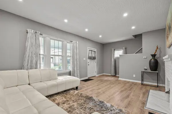 66 N Burgess Avenue, Columbus, OH 43204