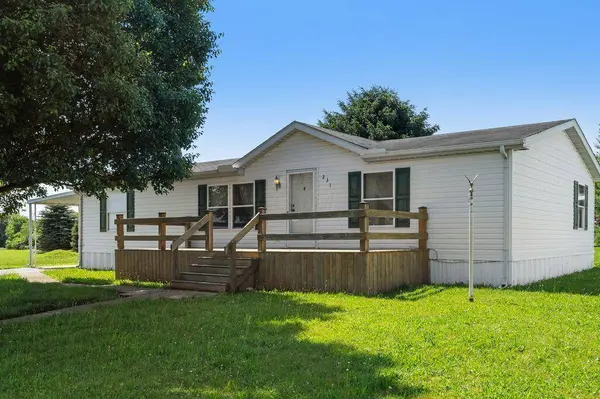 231 Spruce Ridge Drive, Ashville, OH 43103