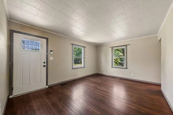 1701 E Dunedin Road, Columbus, OH 43224