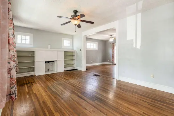 570 E Weber Road, Columbus, OH 43202