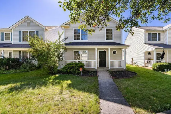 3761 Bill Of Rights Square, Columbus, OH 43207