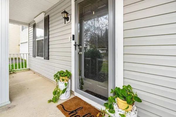 7483 Canal Highlands Boulevard, Canal Winchester, OH 43110