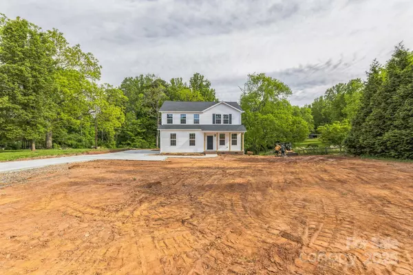 315 Settlemyre RD, Morganton, NC 28655