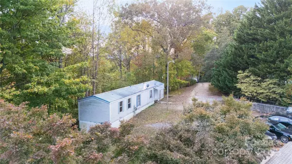 143 Dogwood Acres LOOP, Marion, NC 28752