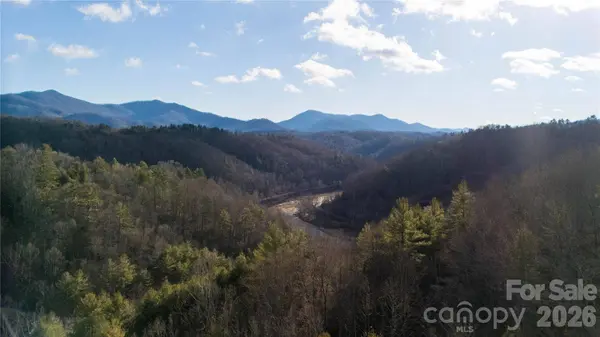 722 Union Hill Ridge RD, Green Mountain, NC 28740