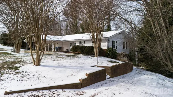 40 Forest AVE, Granite Falls, NC 28630