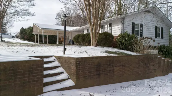 40 Forest AVE, Granite Falls, NC 28630