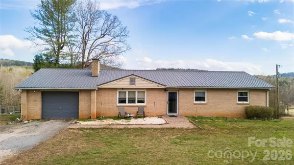 4636 Oak Hill School RD, Lenoir, NC 28645